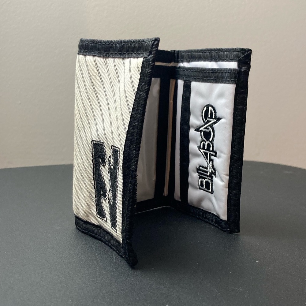 🌴 Trifold Billabong Wallet